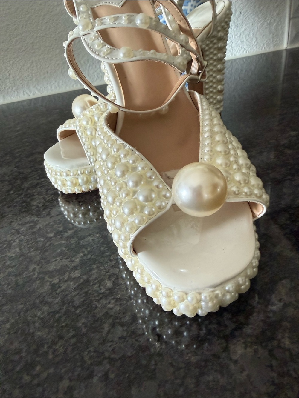 Amazon Essentials Pearl-Embellished Ivory Platform Sandals